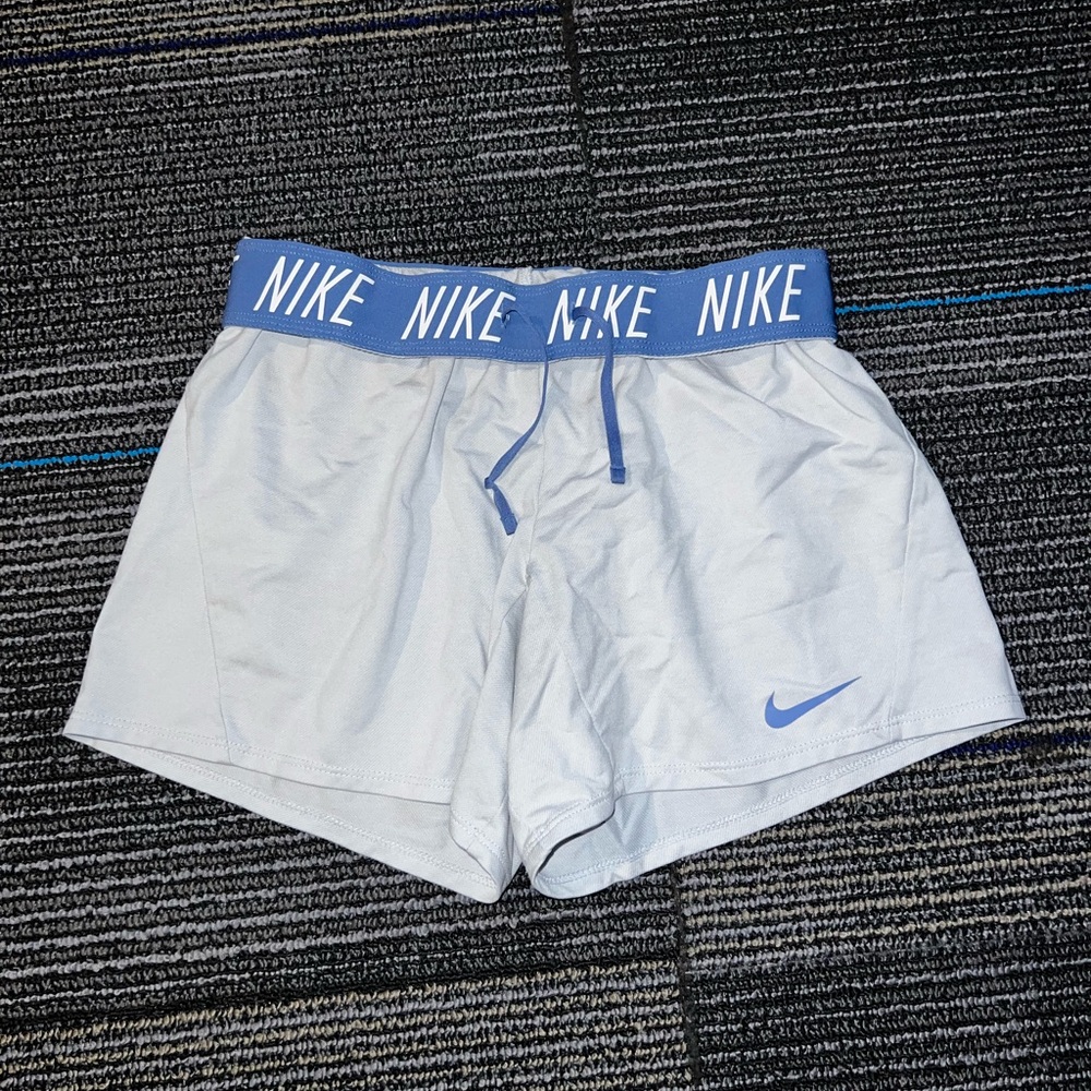 NIKE athletic shorts size XS. Dri fit shorts. Roll down draw string waistband